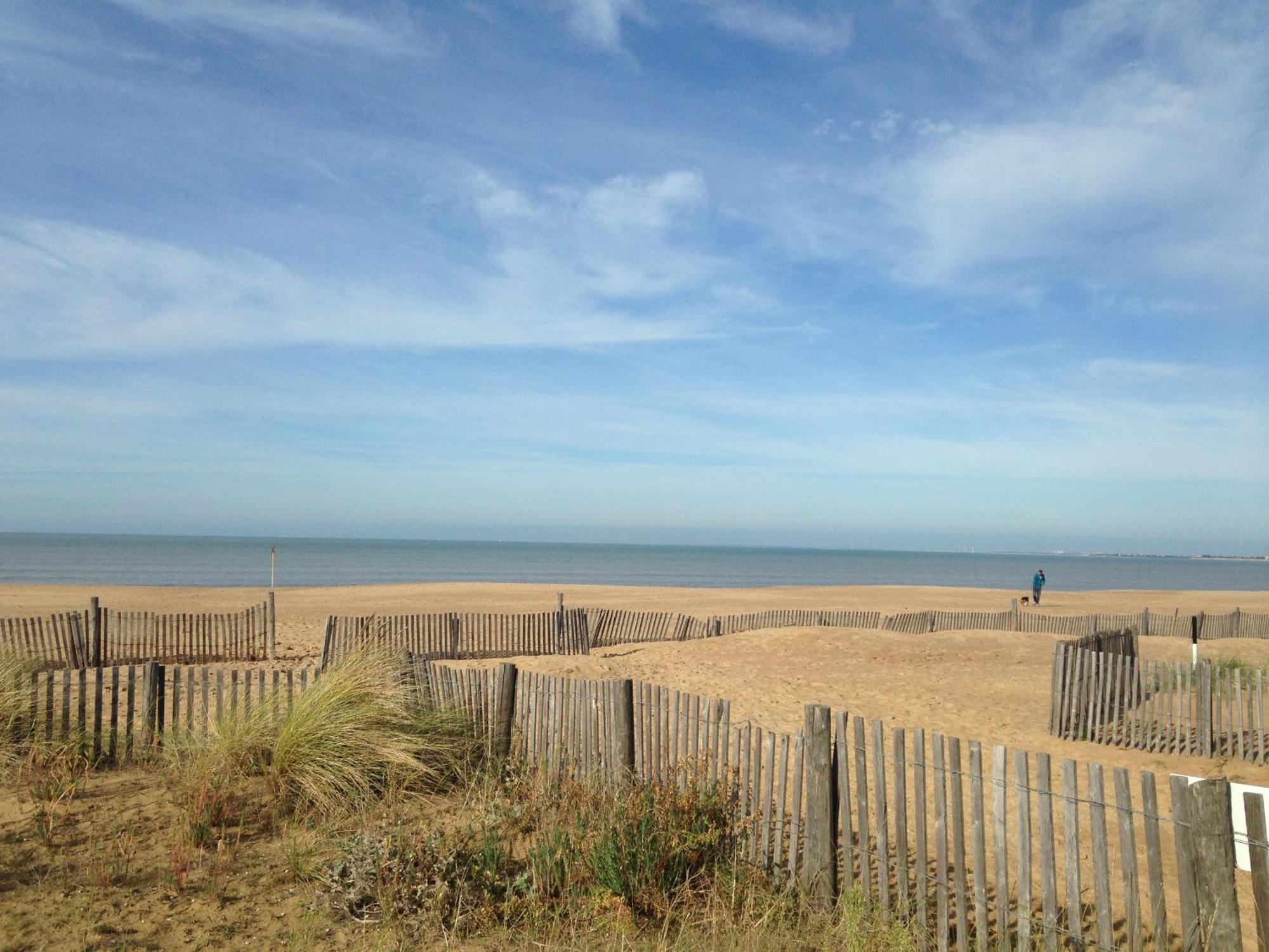 Bel Appartement T2 Avec Balcon, Wifi Et Parking Pres De La Plage - Fr-1-706-2 Chatelaillon-Plage Bagian luar foto