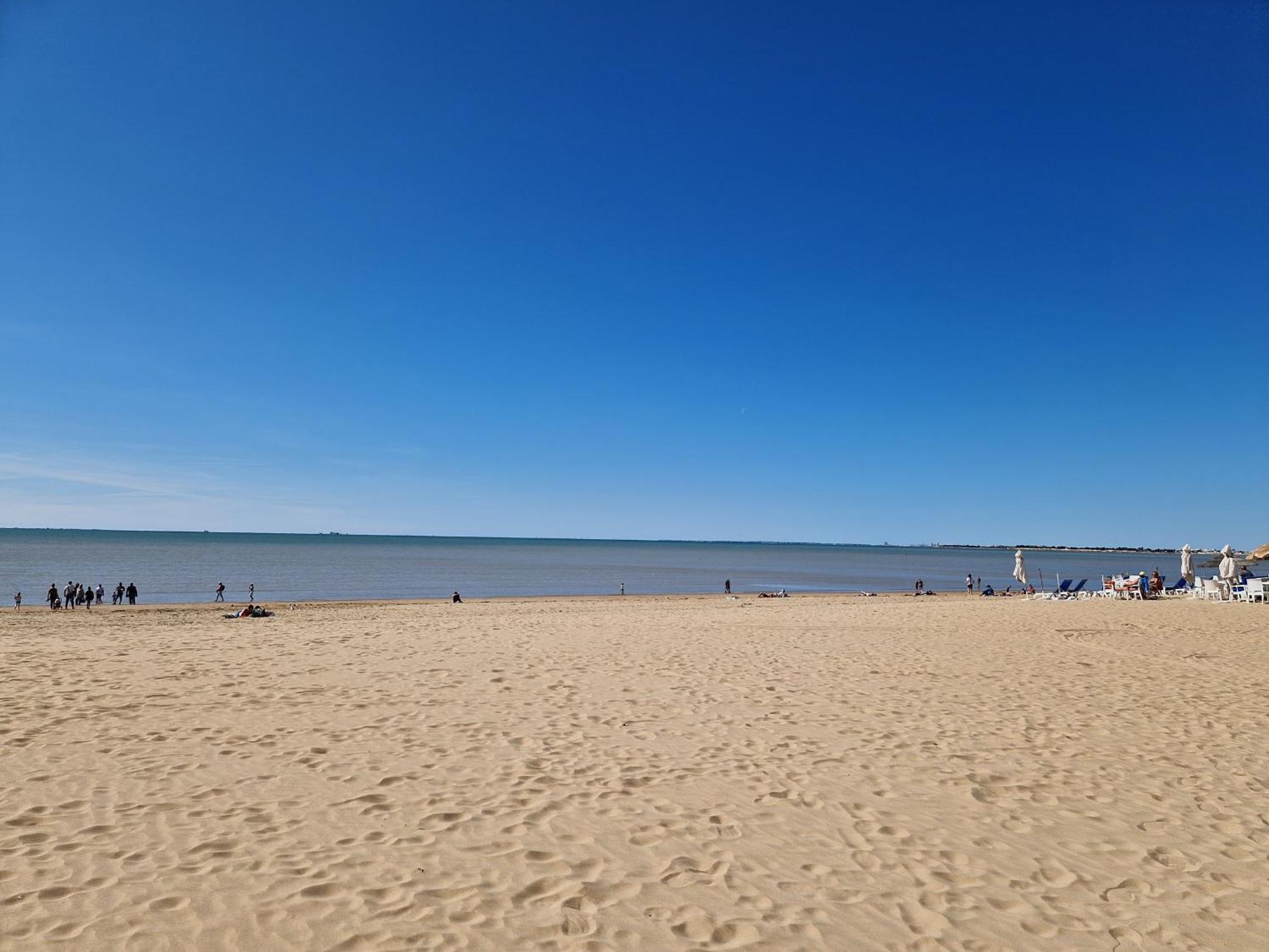 Bel Appartement T2 Avec Balcon, Wifi Et Parking Pres De La Plage - Fr-1-706-2 Chatelaillon-Plage Bagian luar foto